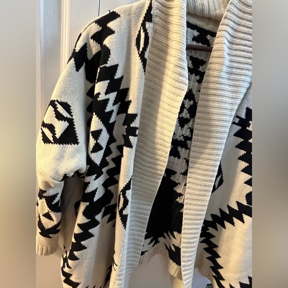 Aztec cardigan - Picture 4 of 7